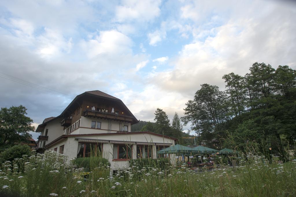 Enz Residenz Hotel Enzklösterle Exterior foto